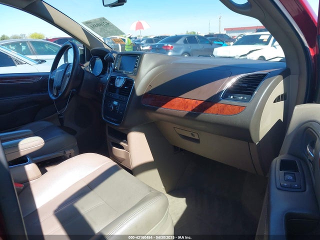 2C4RC1BG9ER326259 Chrysler Town & Country Touring