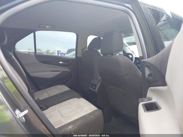 2GNAXHEV9J6105560 Chevrolet EQUINOX LS