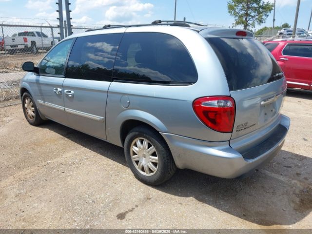 2006 CHRYSLER TOWN & COUNTRY 2A4GP54LX6R757587 Photo 2