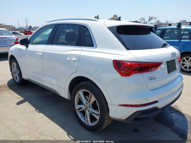 2019 AUDI Q3 WA1DECF39K1079763 Photo 2