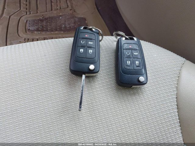 1G11D5SL5FU123428 Chevrolet MALIBU 2LT
