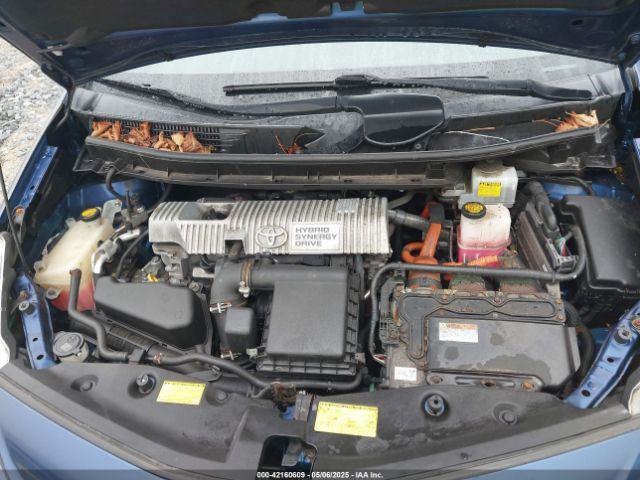 JTDZN3EU7EJ001850 Toyota Prius V Three