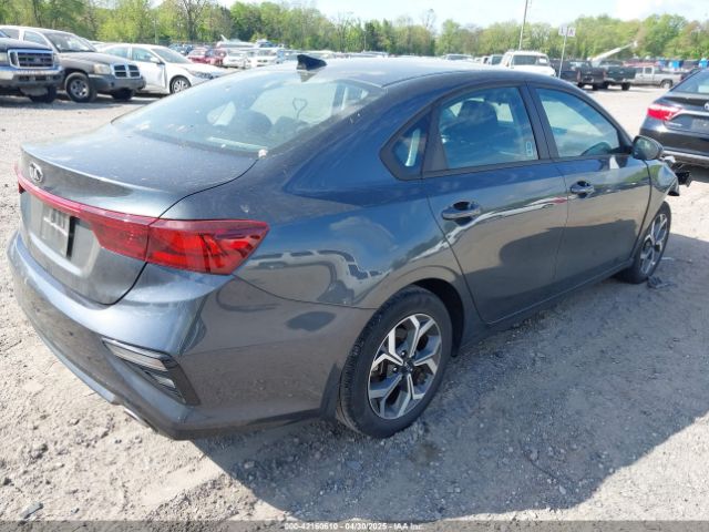 3KPF24AD4ME326202 KIA Forte Lxs