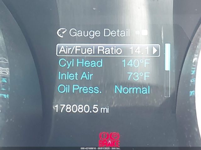 1ZVBP8EM2E5220391 Ford Mustang V6 Premium