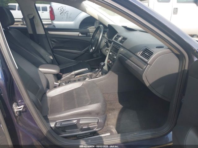 1VWAT7A3XFC040684 Volkswagen Passat 1.8t Wolfsburg Edition