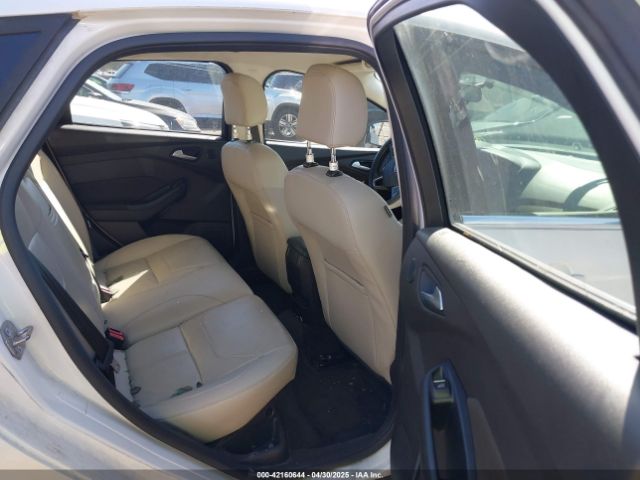 1FADP3N20GL307076 Ford Focus Titanium