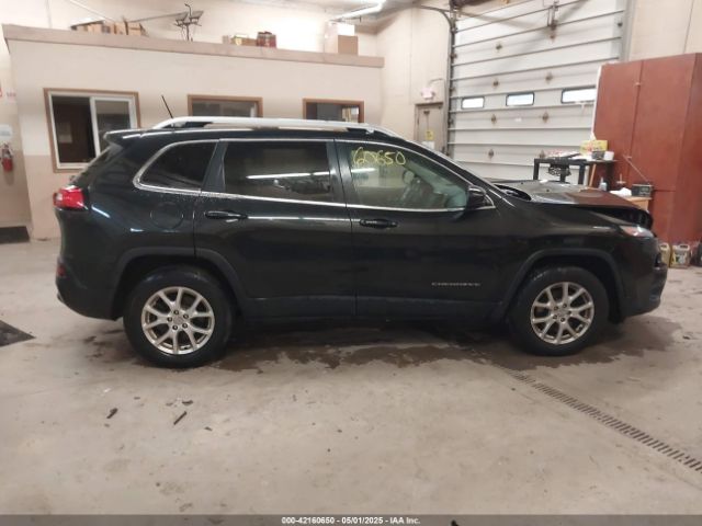 1C4PJMCB5FW772094 Jeep Cherokee Latitude
