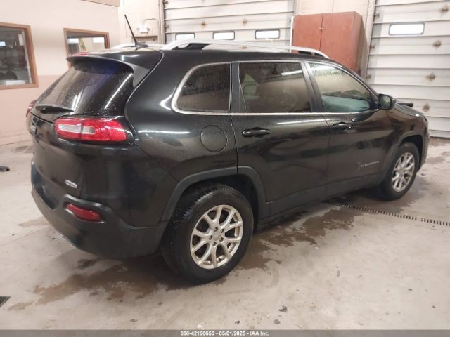 1C4PJMCB5FW772094 Jeep Cherokee Latitude