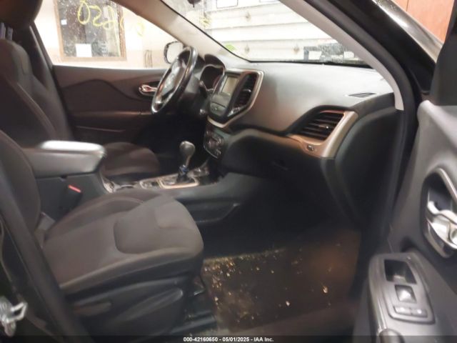1C4PJMCB5FW772094 Jeep Cherokee Latitude
