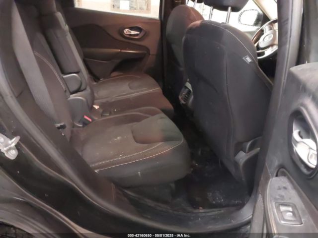 1C4PJMCB5FW772094 Jeep Cherokee Latitude
