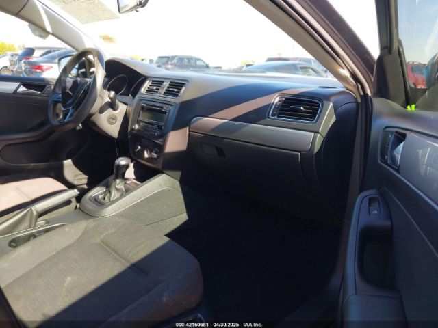 3VWD17AJ4FM295105 Volkswagen Jetta 1.8t Se