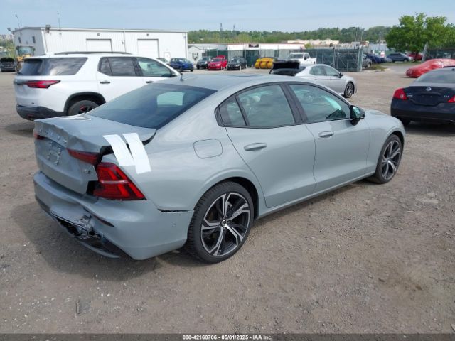 2024 VOLVO S60 7JRL12TL2RG301001 Photo 3