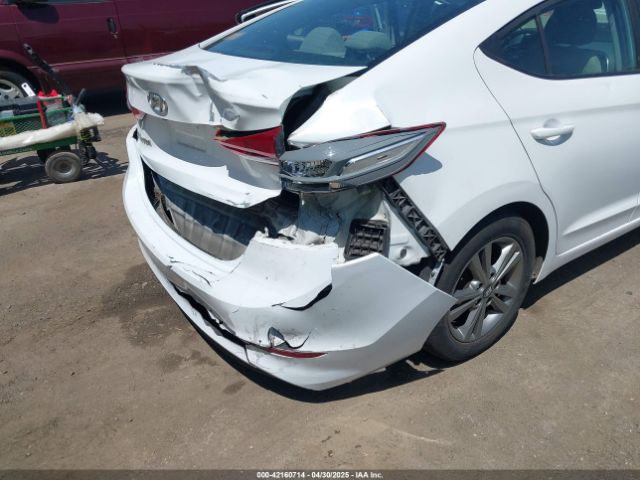 5NPD84LF5HH043300 Hyundai ELANTRA SE