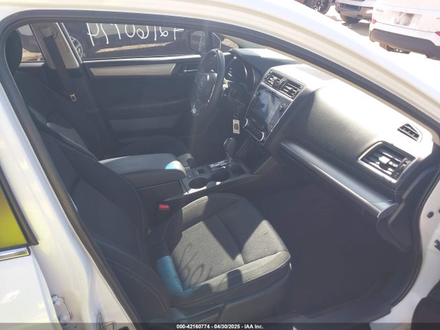 4S3BNAF66J3020457 Subaru Legacy 2.5i Premium