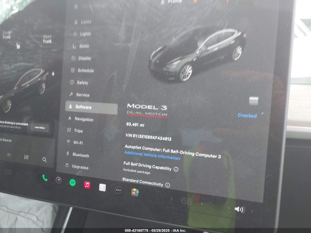 5YJ3E1EB5KF434613 Tesla 2019