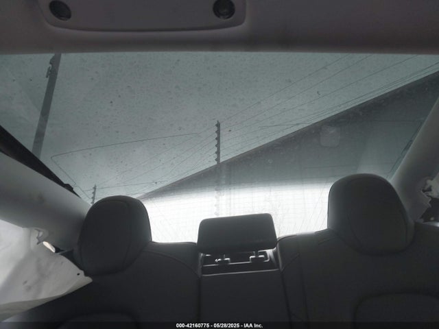 5YJ3E1EB5KF434613 Tesla 2019