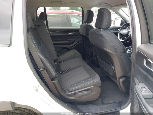 1C4RJKAG2P8886135 Jeep Grand Cherokee L Laredo 4x4
