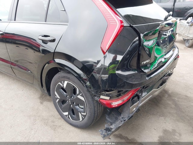 KNDCR3L1XP5038308 KIA 2023
