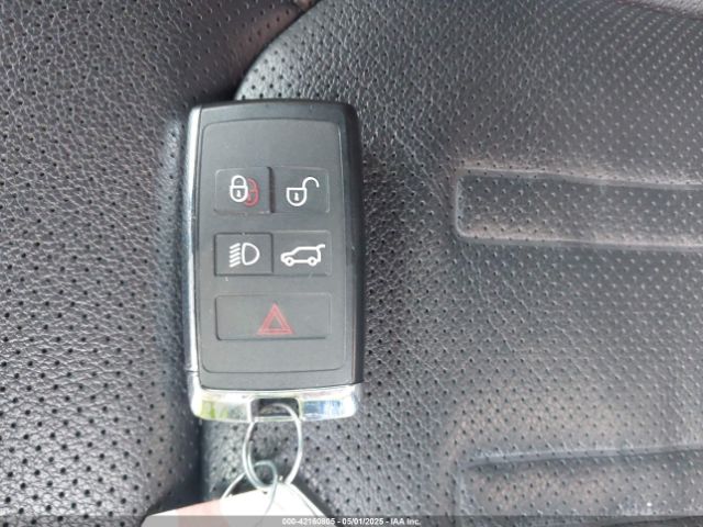 SALEPERUXM2045244 Land Rover Defender 110 Se