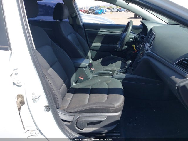 5NPD84LF2JH314822 Hyundai Elantra Sel/value/limited
