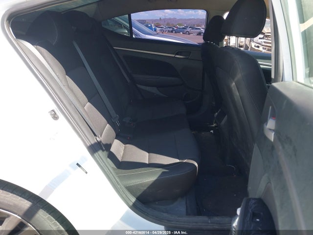 5NPD84LF2JH314822 Hyundai Elantra Sel/value/limited
