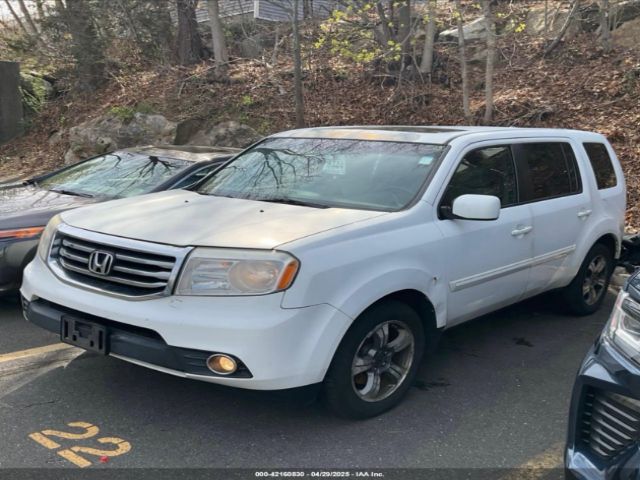 5FNYF4H39FB028011 Honda PILOT SE