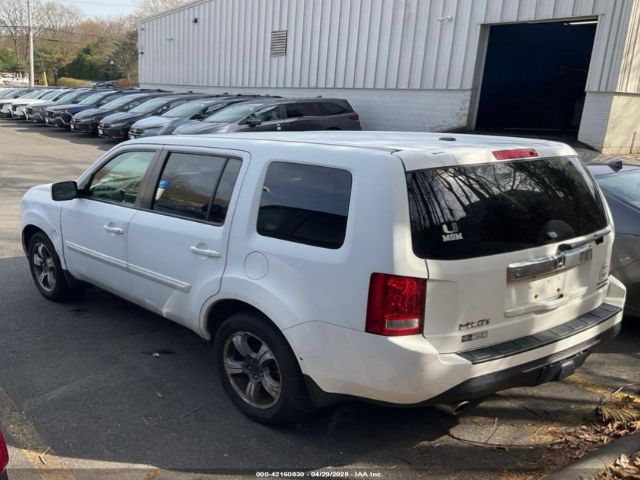 5FNYF4H39FB028011 Honda PILOT SE