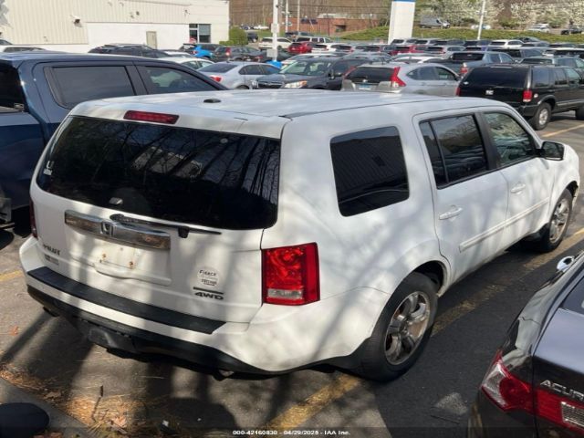 5FNYF4H39FB028011 Honda PILOT SE