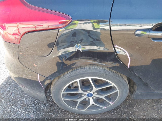 Ford Focus 2015 1FADP3K26FL320689 Image 19