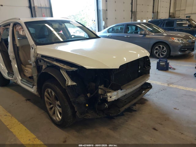 WA1LFAFP2EA104300 Audi Q5