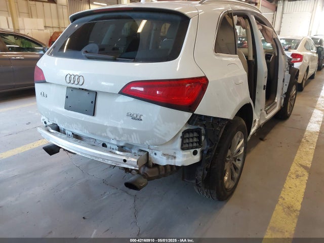 WA1LFAFP2EA104300 Audi Q5