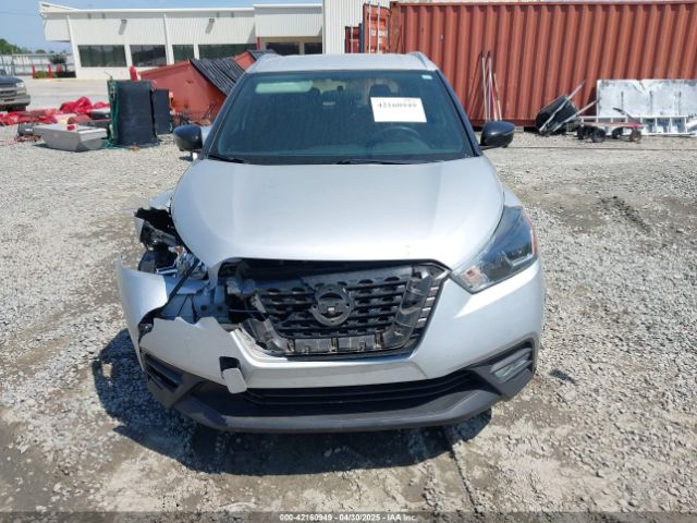 3N1CP5CU0KL498990 Nissan KICKS SR