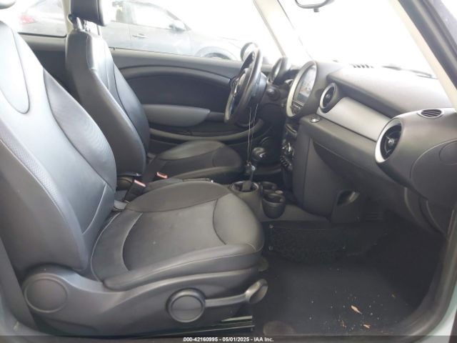 2012 MINI COOPER WMWSU3C55CT261047 Photo 4