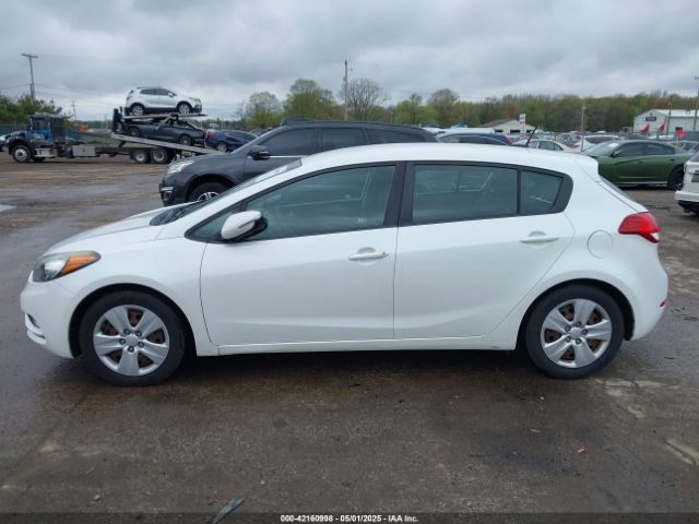 KNAFK5A82G5620977 KIA FORTE LX
