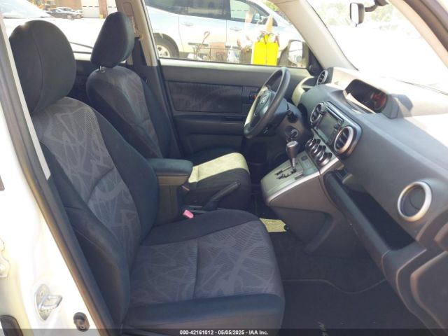 JTLZE4FE3EJ062310 Scion XB