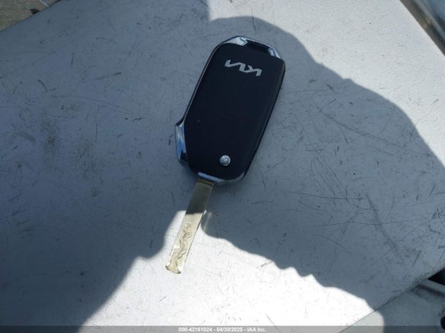 KNDJ23AU3N7801330 KIA SOUL LX