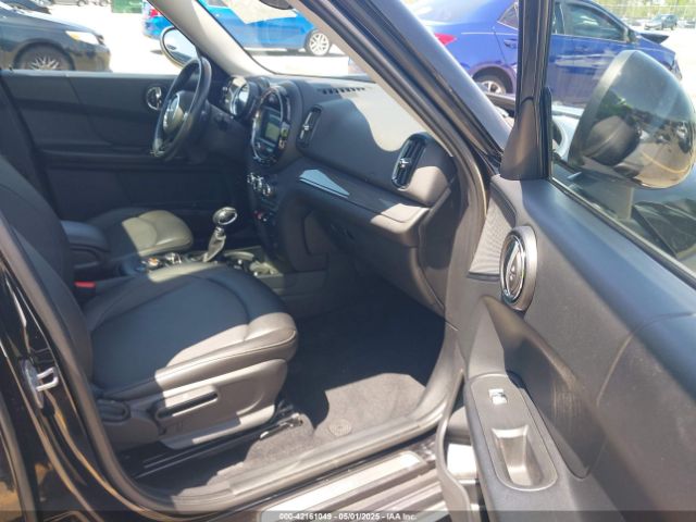 2019 MINI COUNTRYMAN WMZYS7C57K3F46747 Photo 4