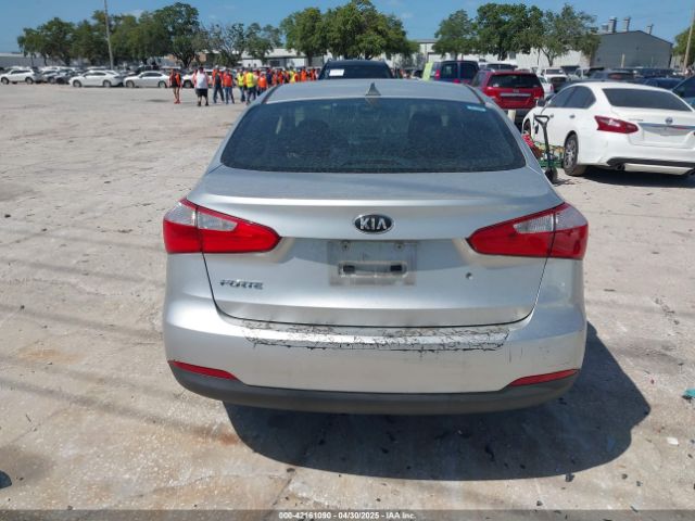 KNAFK4A6XE5160537 KIA FORTE LX