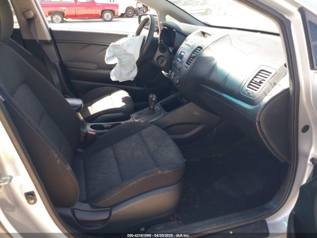 KNAFK4A6XE5160537 KIA FORTE LX