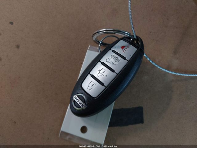 5N1AT2MT9FC752388 Nissan Rogue Sl