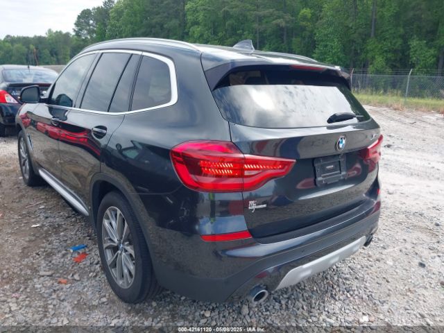 2018 BMW X3 5UXTR9C51JLD63858 Photo 2
