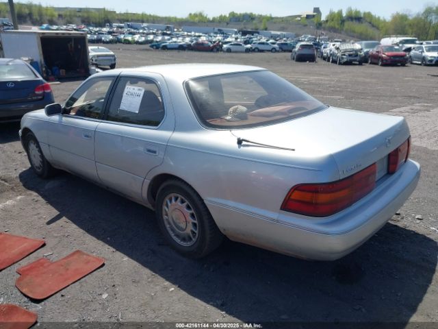 1990 LEXUS LS JT8UF11E7L0009779 Photo 2