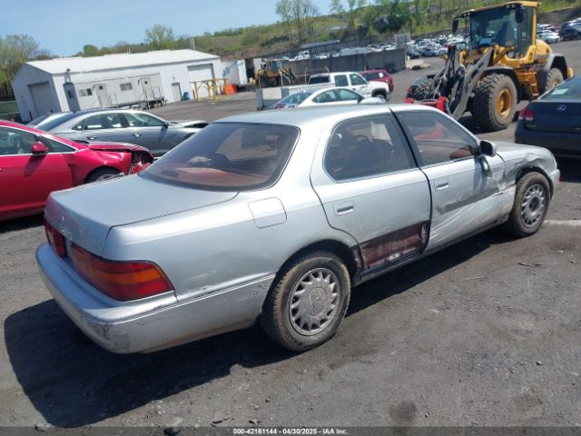 1990 LEXUS LS JT8UF11E7L0009779 Photo 3