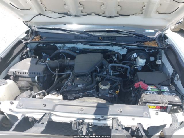 5TFAX5GN8JX124041 Toyota Tacoma Sr