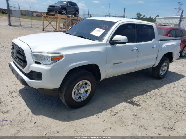 5TFAX5GN8JX124041 Toyota Tacoma Sr