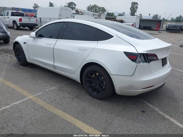 2020 TESLA MODEL 3 5YJ3E1EA0LF803984 Photo 2