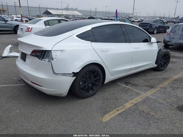 2020 TESLA MODEL 3 5YJ3E1EA0LF803984 Photo 3