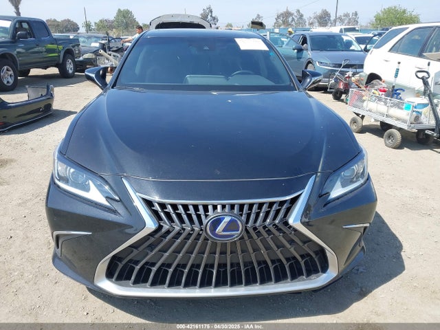 Lexus ES 300H 2022 58ADA1C13NU013399 Image 13
