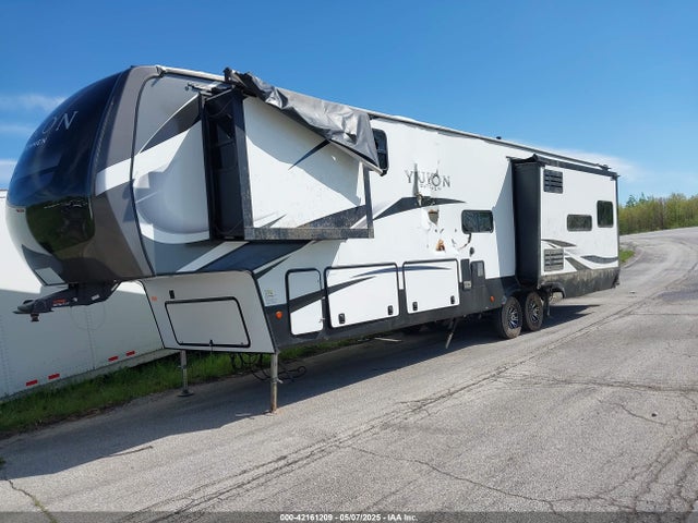 4YDFYKU23NZ980446 Dutchmen Yukon