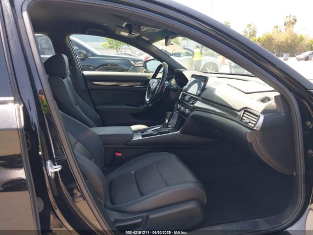 1HGCV1F39NA028386 Honda l15be